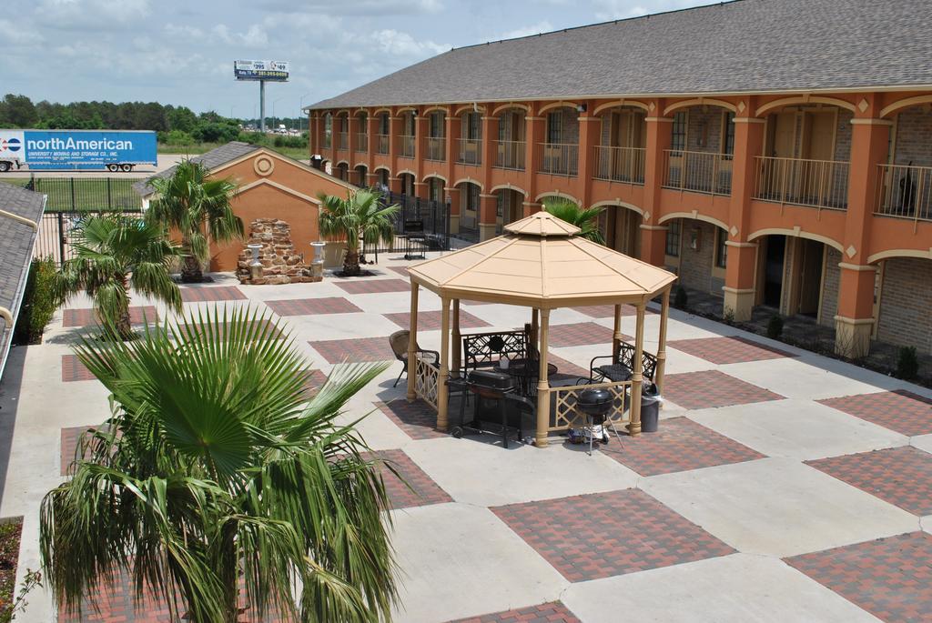 Executive Inn Brookshire المظهر الخارجي الصورة