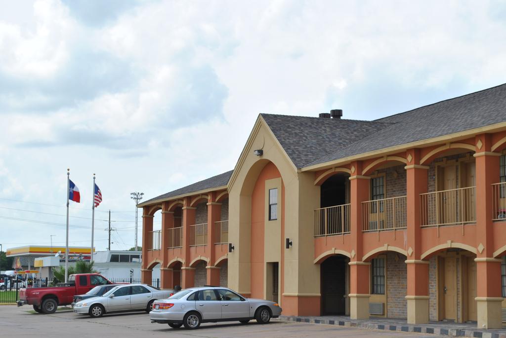 Executive Inn Brookshire المظهر الخارجي الصورة