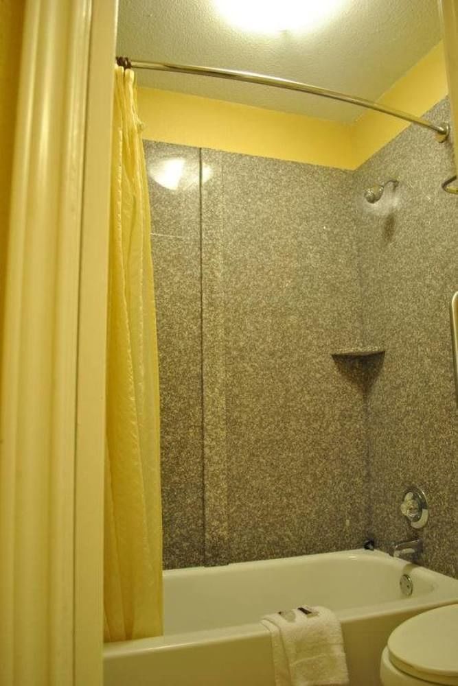 Executive Inn Brookshire المظهر الخارجي الصورة